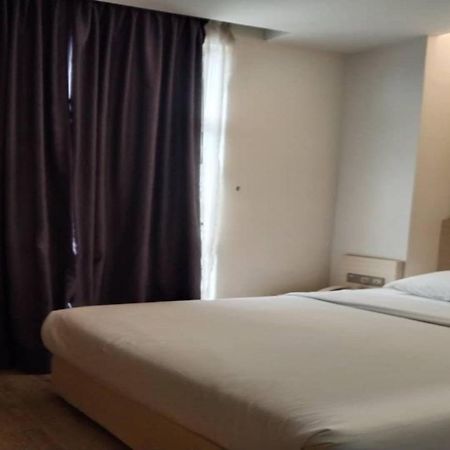 Minimalist Hotel Johor Bahru Eksteriør billede