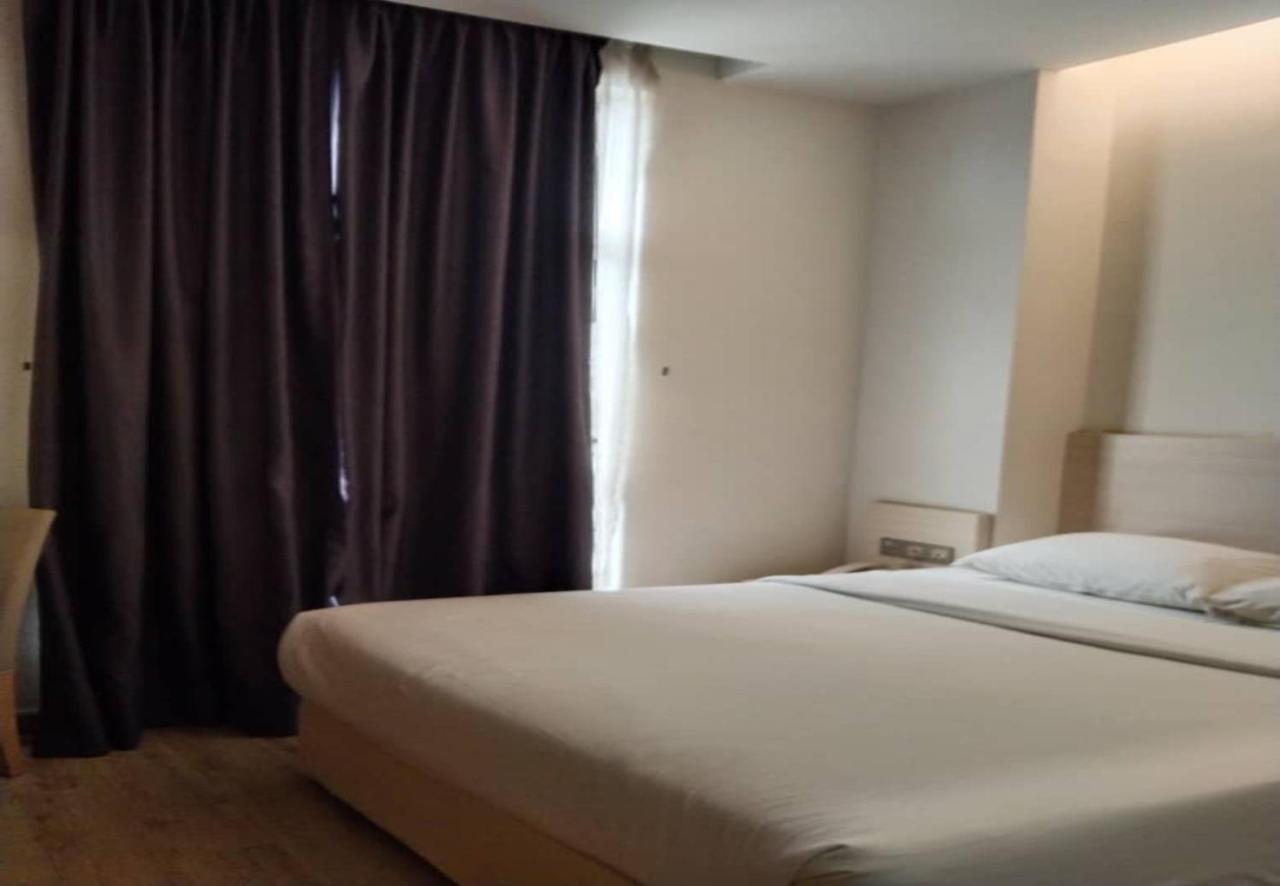 Minimalist Hotel Johor Bahru Eksteriør billede