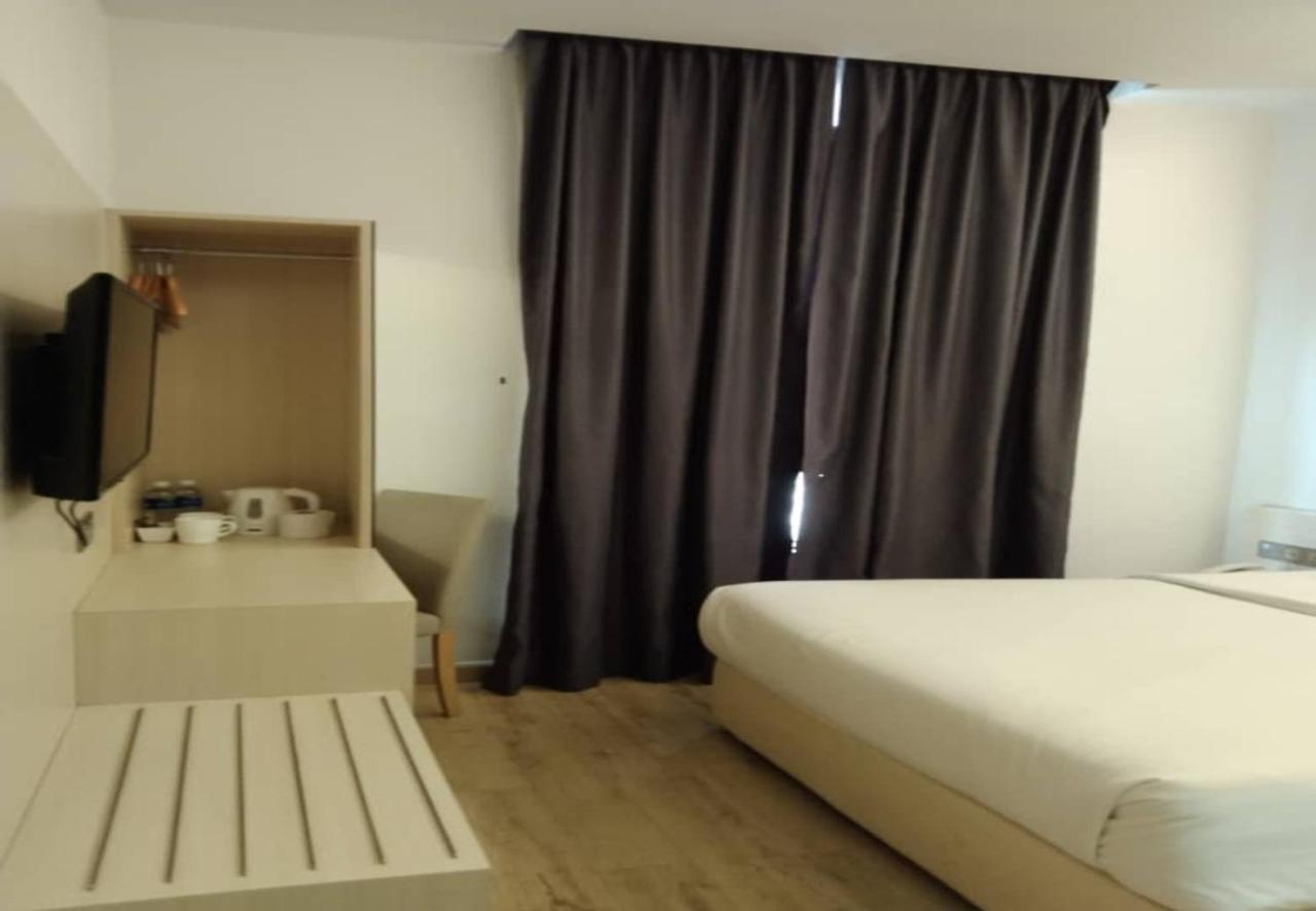 Minimalist Hotel Johor Bahru Eksteriør billede